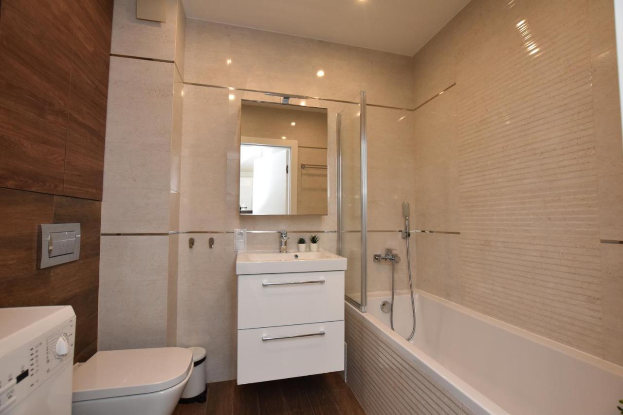 Dreamer Apartment Torun Bagian luar foto